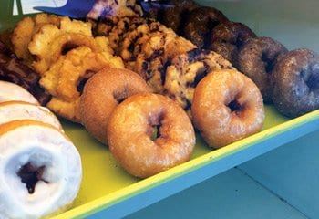 Dutchie (doughnut) - Wikipedia